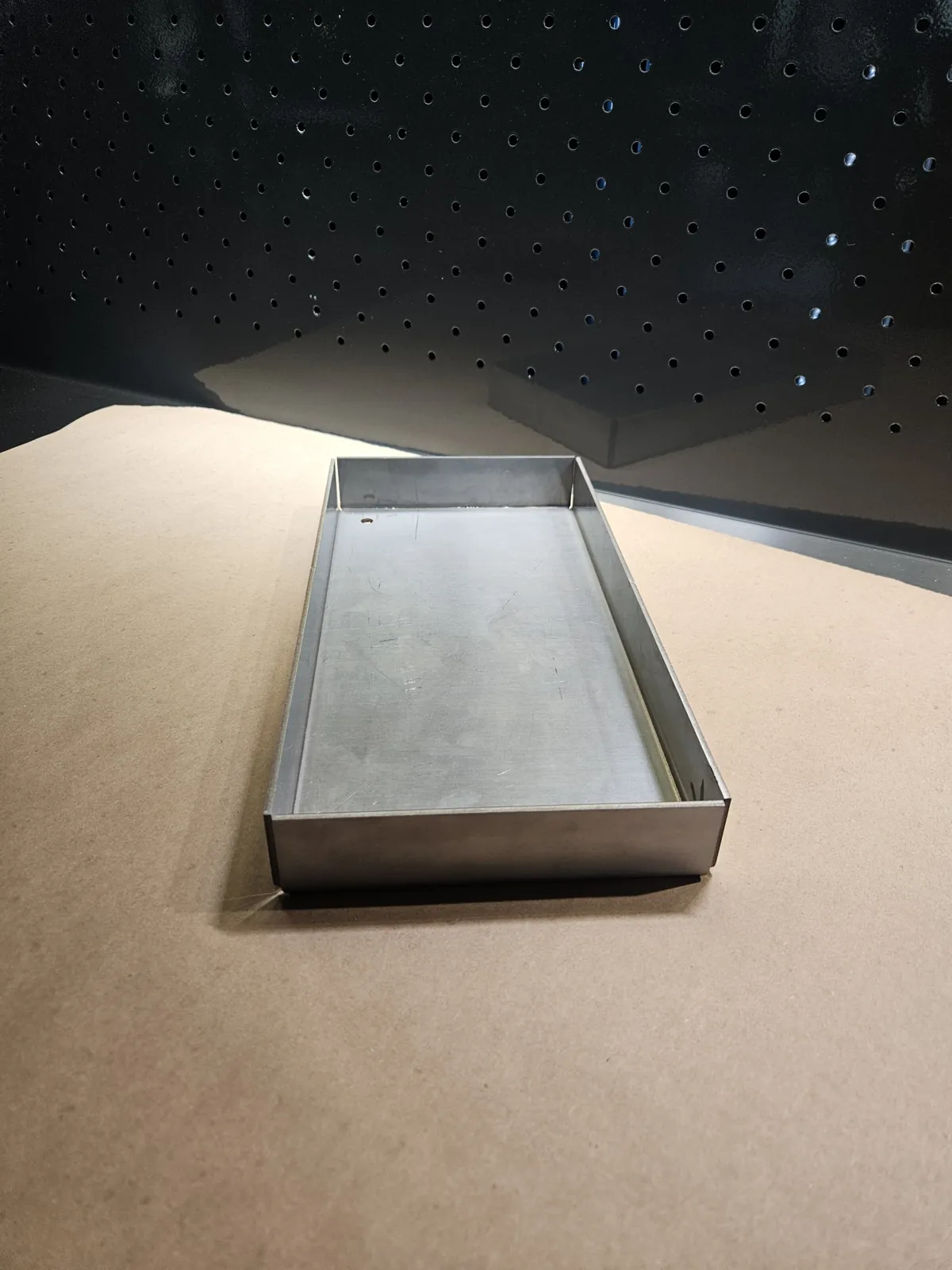 Formed sheet metal tray